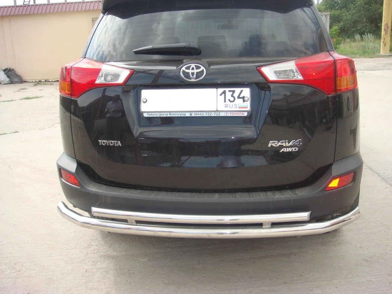 Защита заднего бампера двойная d60/42 мм для Toyota RAV4 IV (XA40)  Юко TRAV.13.16