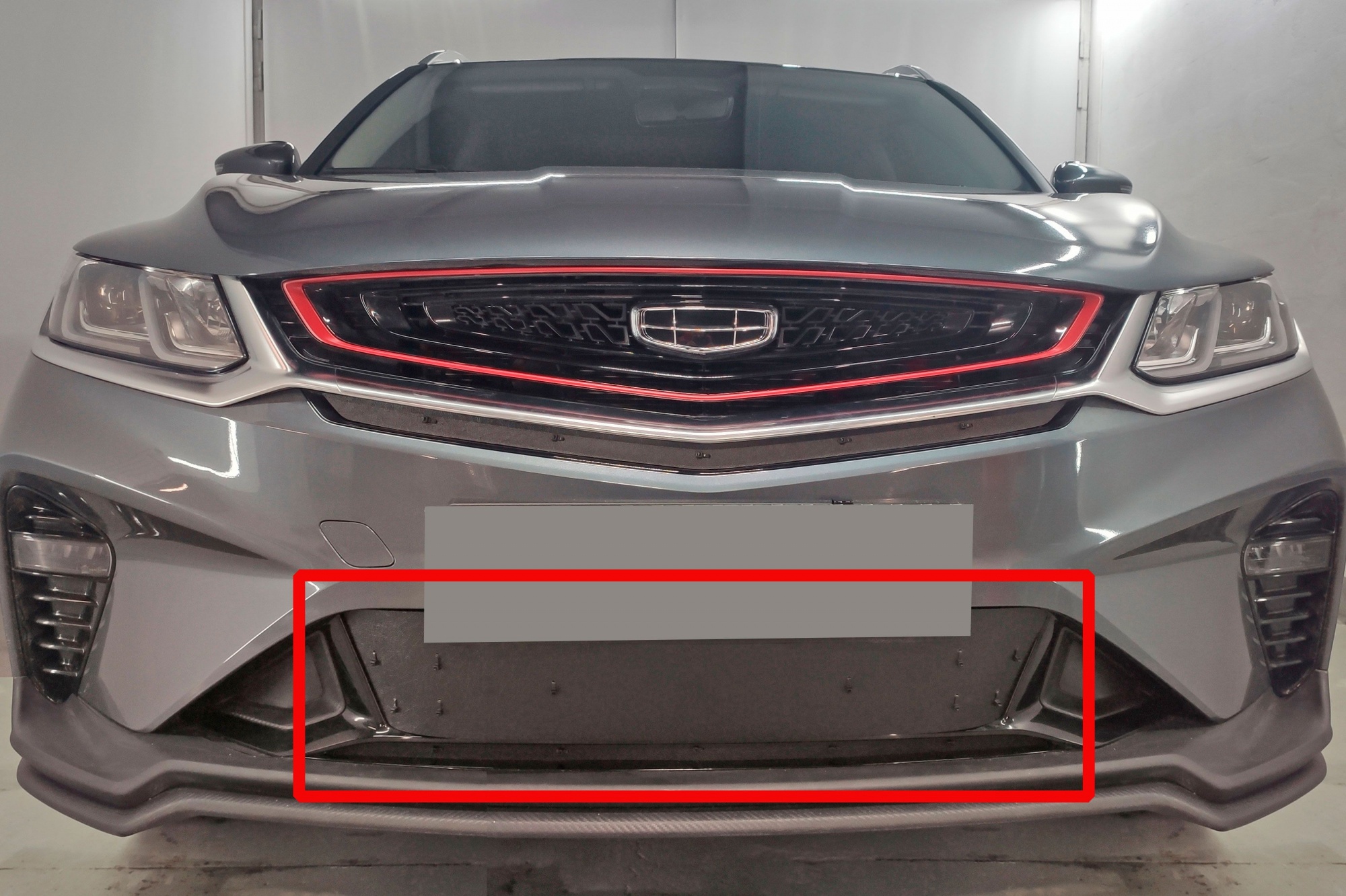 Зимняя заглушка радиатора на стяжке низ (2 части) для Belgee X50 I