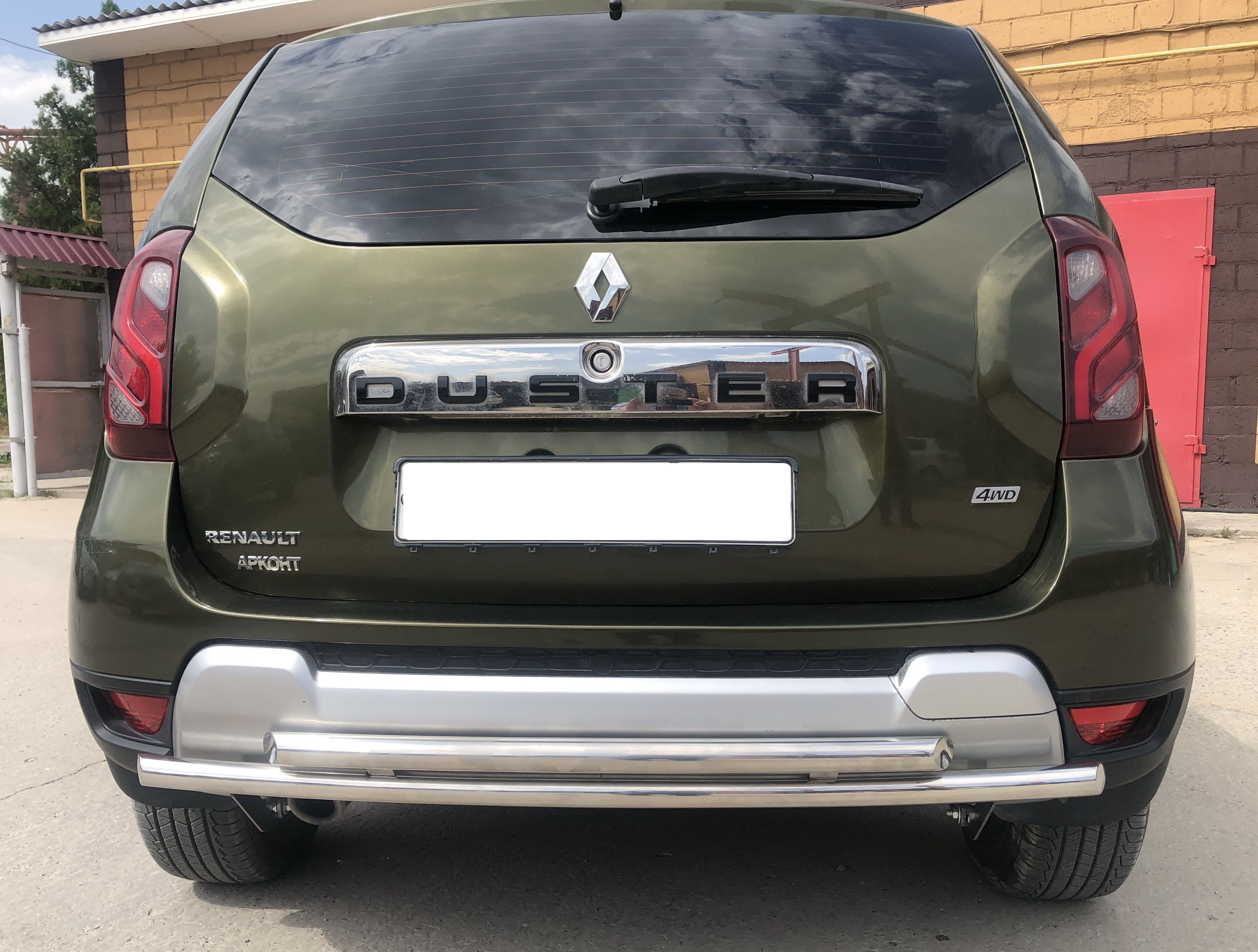 Защита заднего бампера двойная d42/42 мм для Renault Duster I Рестайлинг