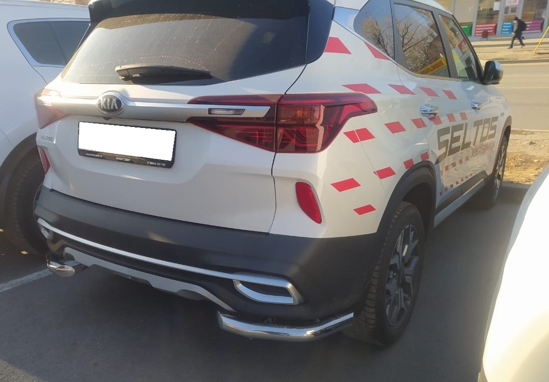 Защита заднего бампера угловая d60 мм для Kia Seltos I