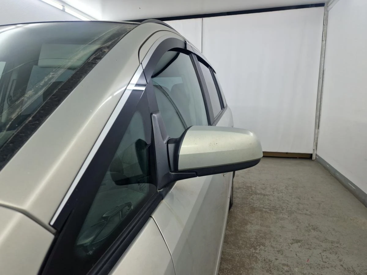 Дефлекторы окон 2D с хром накладками 8 шт. под наклоном для Opel Zafira B