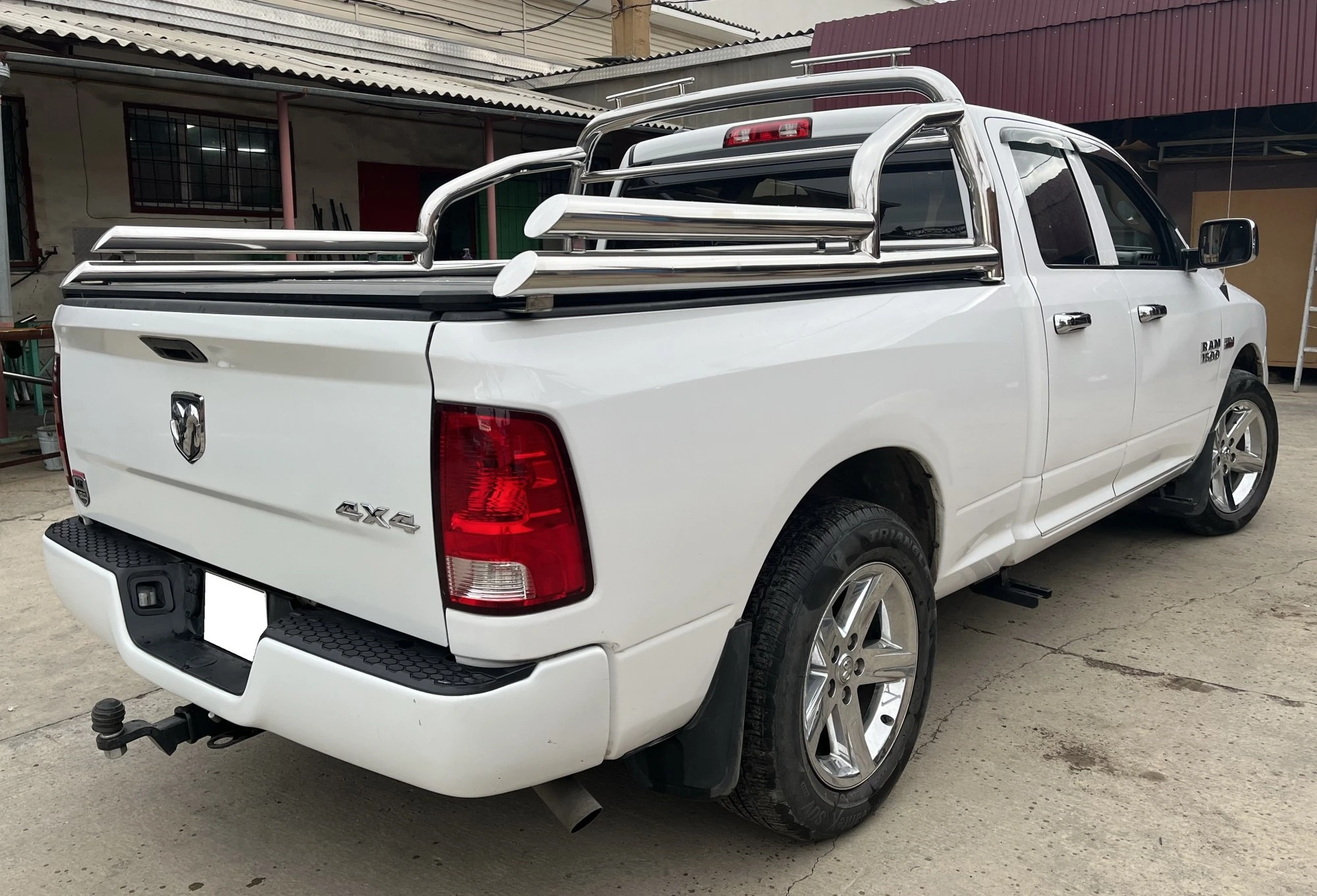 Защитные дуги d76/42/20 мм для RAM 1500 V  Юко DR1500.18.90