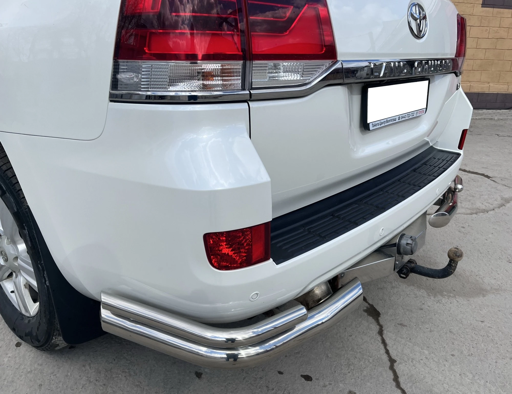 Защита заднего бампера угловая двойная d76/42 мм для Toyota Land Cruiser 200 Series Рестайлинг 1  Юко TLC200.13.20