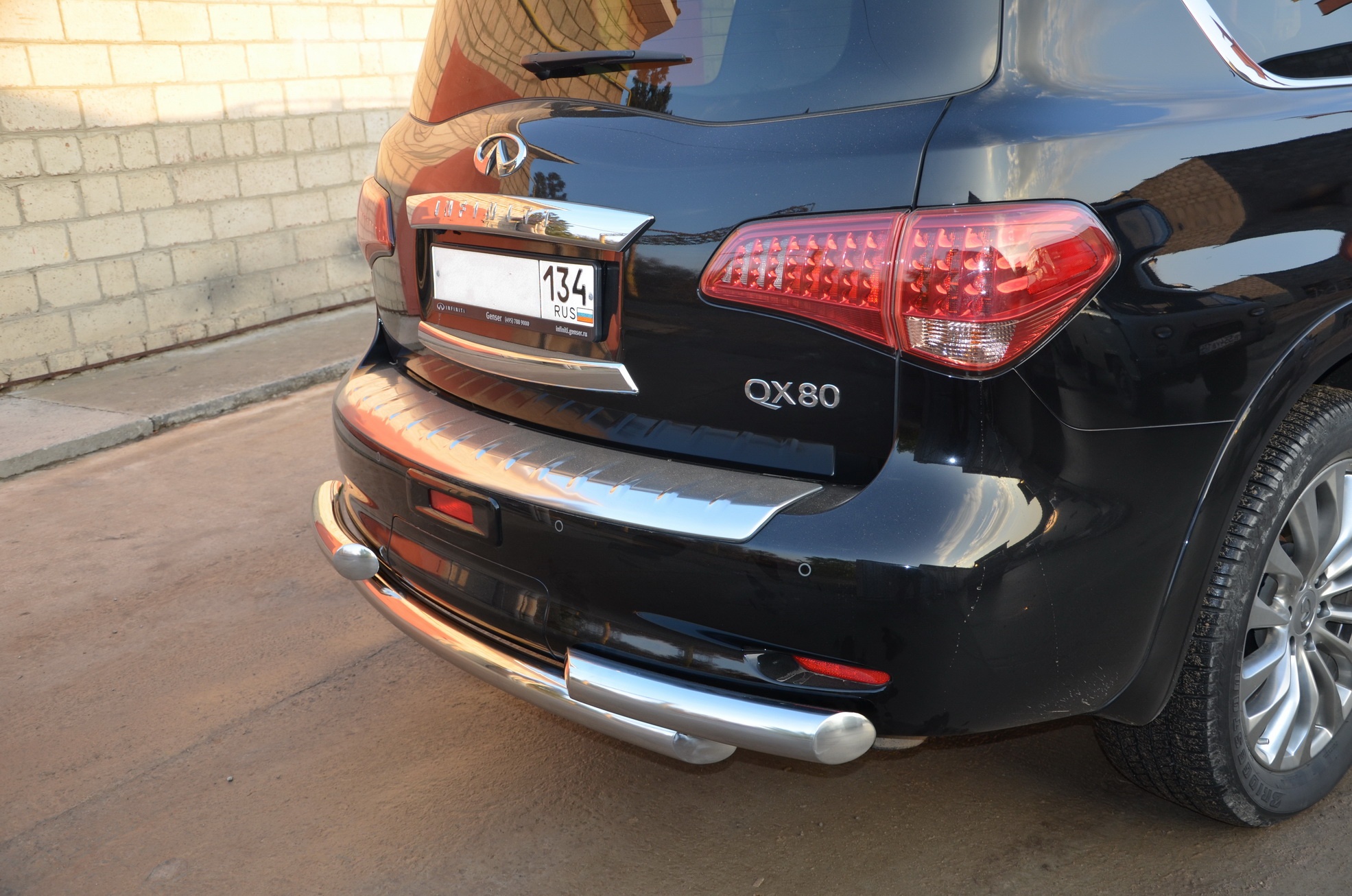 Защита заднего бампера d76 мм для Infiniti QX80 I Рестайлинг
