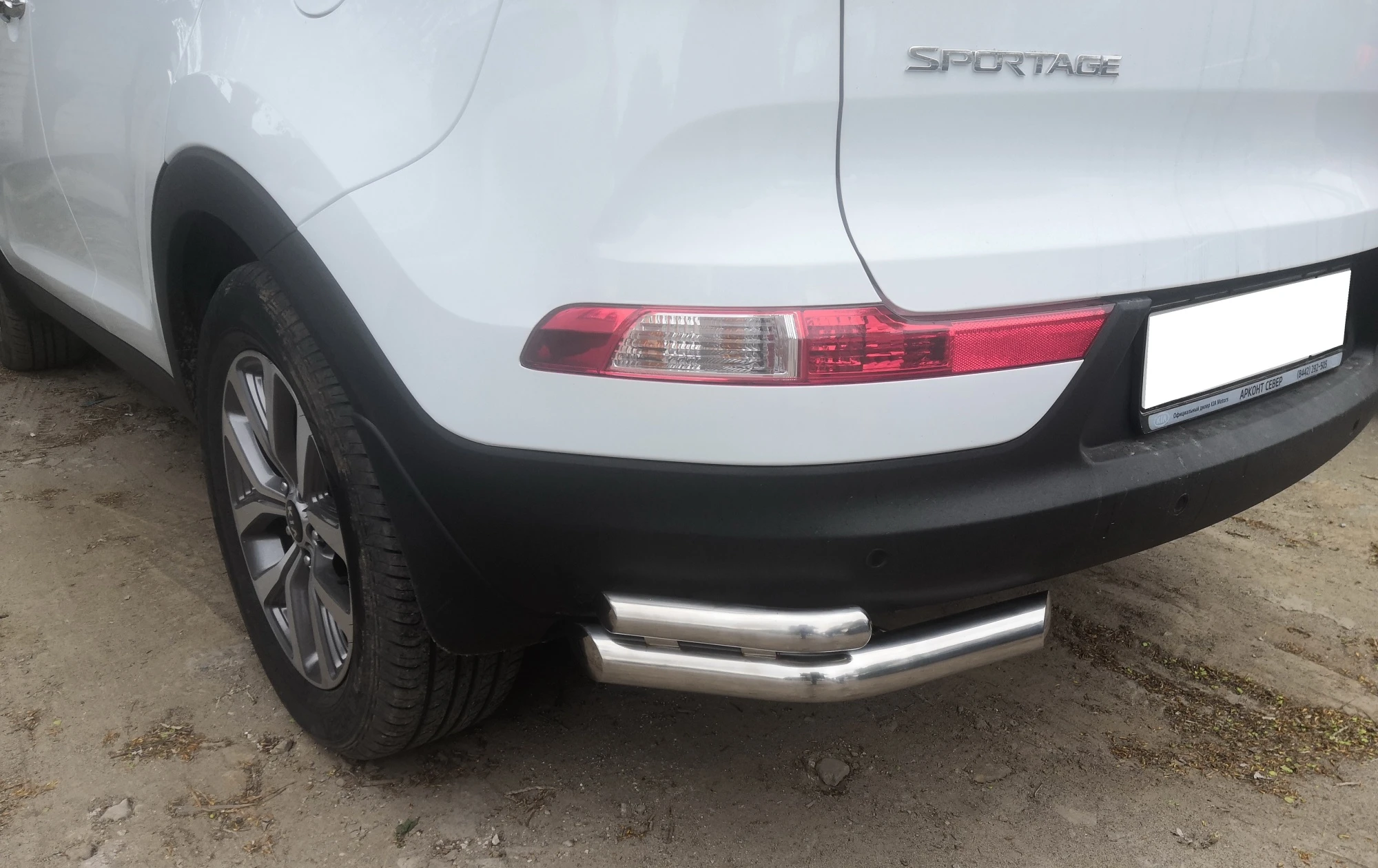 Защита заднего бампера угловая двойная d60/42 мм для Kia Sportage III  Юко KSP.10.20