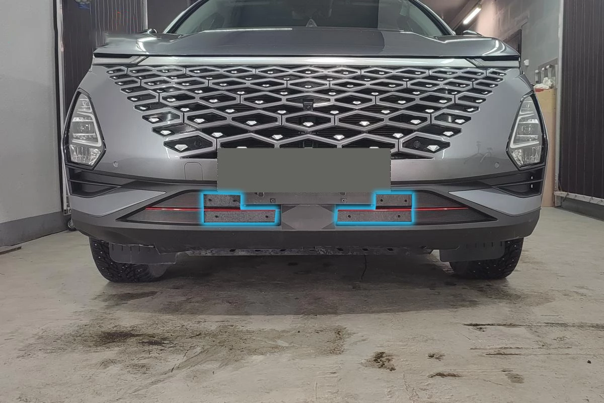 Зимняя заглушка радиатора на стяжке низ (4 части) для Omoda C5 I