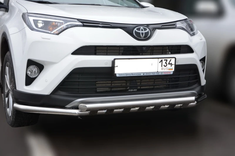 Защита переднего бампера с декором d53/53 мм для Toyota RAV4 IV (XA40) Рестайлинг  Юко TRAV.15.03-7