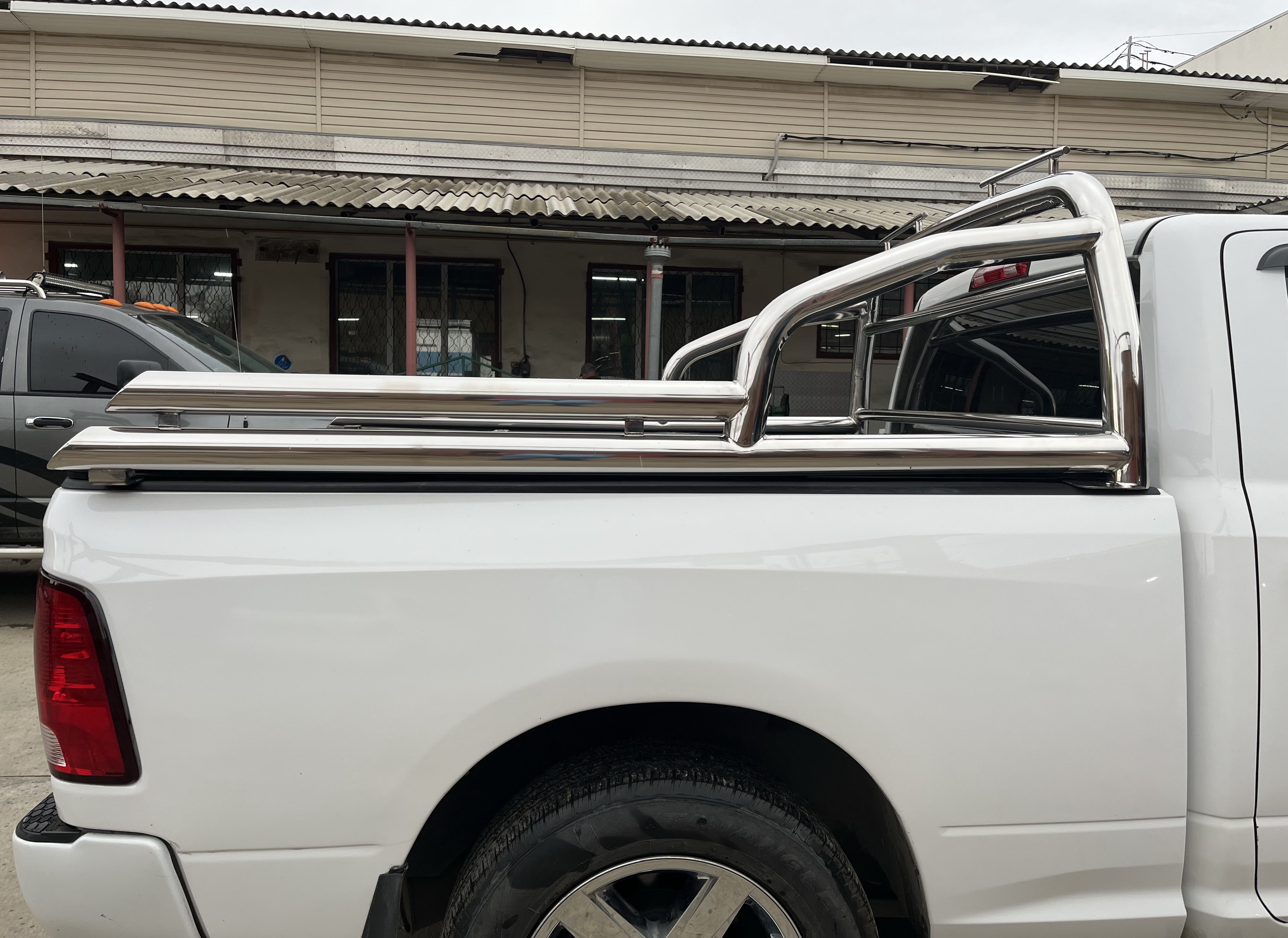 Защитные дуги d76/42/20 мм для RAM 1500 V