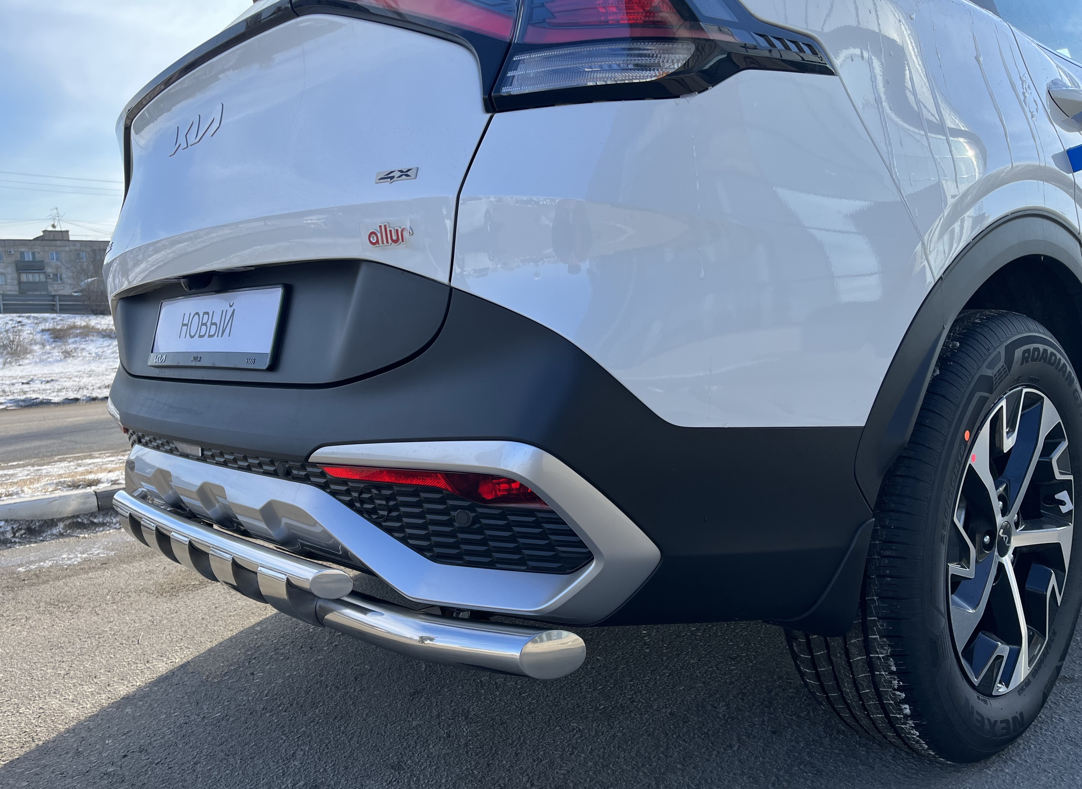 Защита заднего бампера двойная с перемычками d60/42 мм для Kia Sportage V