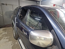 Дефлекторы окон 2D 4 шт. для Mitsubishi L200 IV Рестайлинг