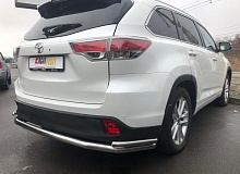 Защита заднего бампера угловая большая двойная d60/42 мм для Toyota Highlander III (U50) Рестайлинг
