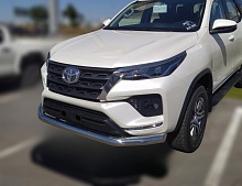 Защита переднего бампера d76 мм для Toyota Fortuner II Рестайлинг