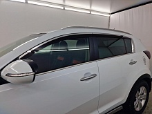 Дефлекторы окон с хром накладками 2D 4 шт для Kia Sportage III