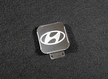 Заглушка на фаркоп с логотипом Hyundai для Hyundai Sonata VIII (DN8)
