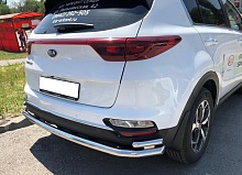 Защита заднего бампера угловая большая двойная d60/42 мм для Kia Sportage IV Рестайлинг