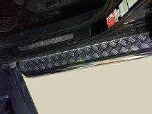 Пороги с накладным листом d60 мм для Toyota Highlander III (U50)